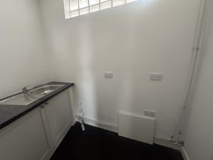 Kitchenette- click for photo gallery